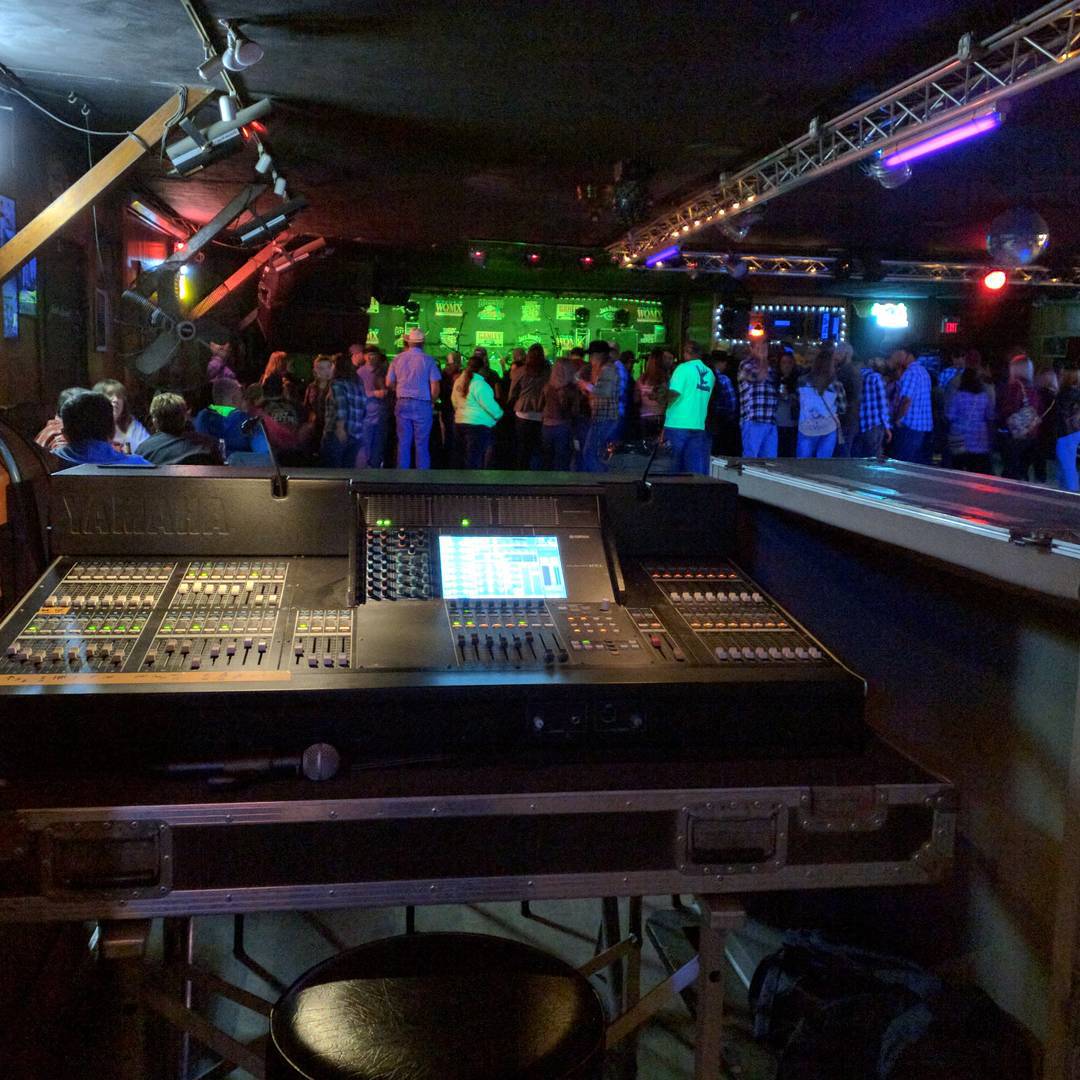 SOLD OUT @thechrisjanson in Rootstown, Ohio at the @dustyarmadillo! #buymeaboat #chrisjanson #SoldOut