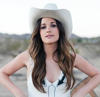 Happy Birthday Kacey Musgraves!!
#kaceymusgraves #birthday #kickincountry